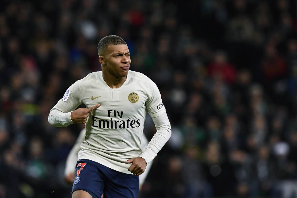 不忘服务街坊的初心——访香港特区立法会议员郭芙蓉